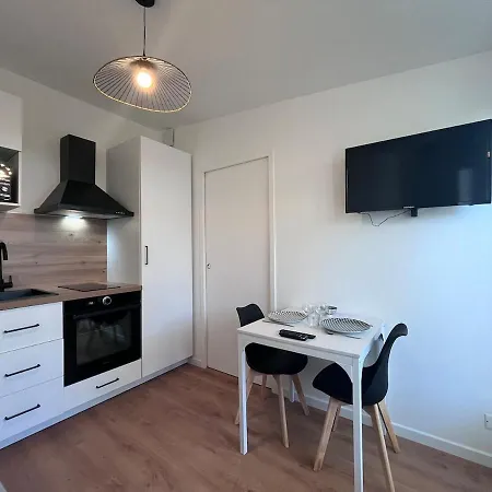 22 C Cozy And Convenient